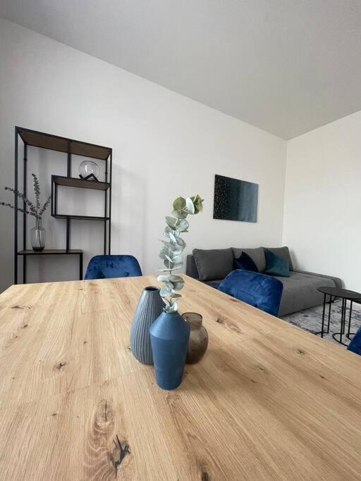 Lucky Stays Ls10 - Vollausstattung - Zentrum - Aufzug - Grosse Kueche - 2 Zimmer - Smart-Tv Maagdenburg Buitenkant foto
